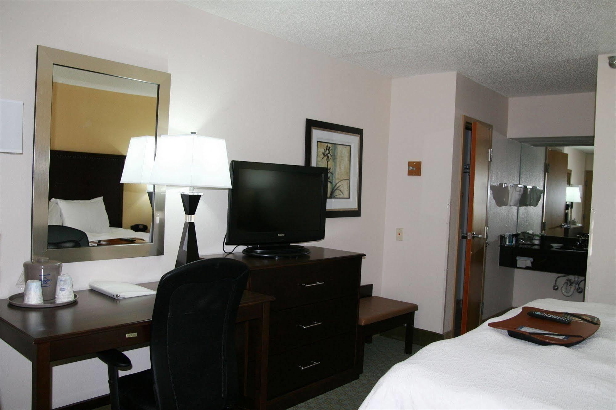 Baymont By Wyndham Fort Walton Beach מרי אסתר חדר תמונה