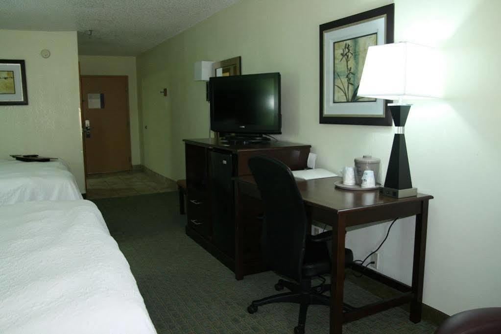 Baymont By Wyndham Fort Walton Beach מרי אסתר חדר תמונה